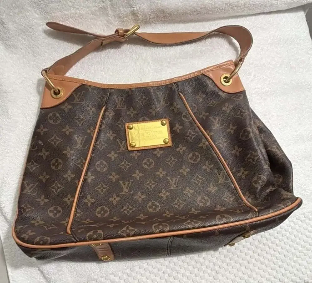 Louis Vuitton Monogram Galliera PM Shoulder Bag